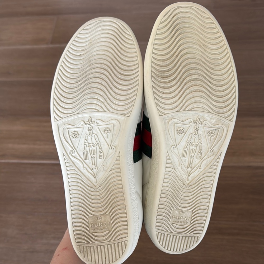Authentic Gucci White Sneakers with Green and Red Stripes - Picture 6 of 8
